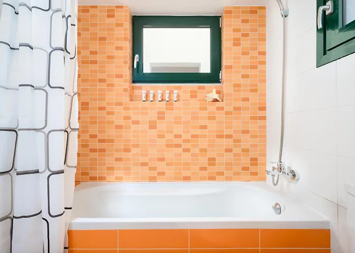 Aerino House - 2bd In - Sleeps 5 *