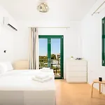 Aerino House - 2bd In - Sleeps 5 Apartment *