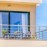Διαμέρισμα Aerino House - 2bd In - Sleeps 5 Χερσόνησος
