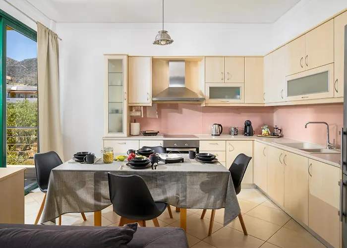 Aerino House - 2bd In - Sleeps 5 Апартаменти